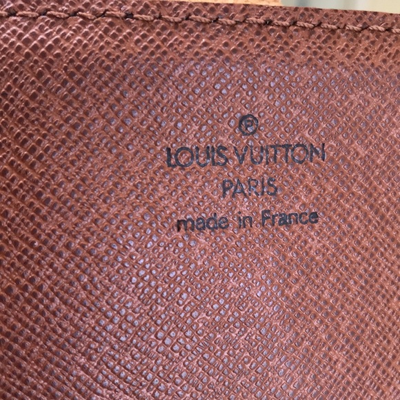 LV shoulder bag in excellent condition. - Picture 16 of 16